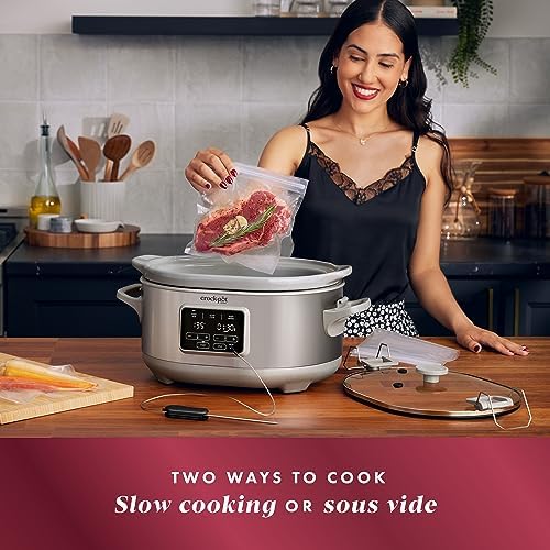 Crock-Pot 7 Quart Programmable Cook & Carry Slow Cooker HGJV
